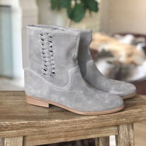 Steve Madden Cordella Suede Boots Taupe